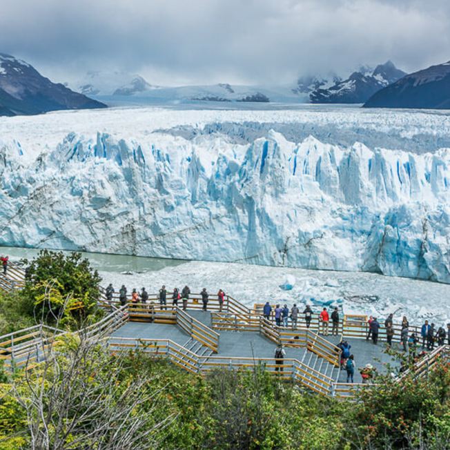 CALAFATE y USHUAIA (AÉREO)